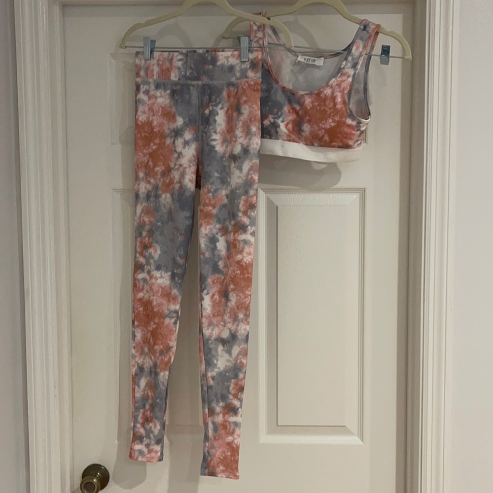 Jogger Set - Picture 4 of 6